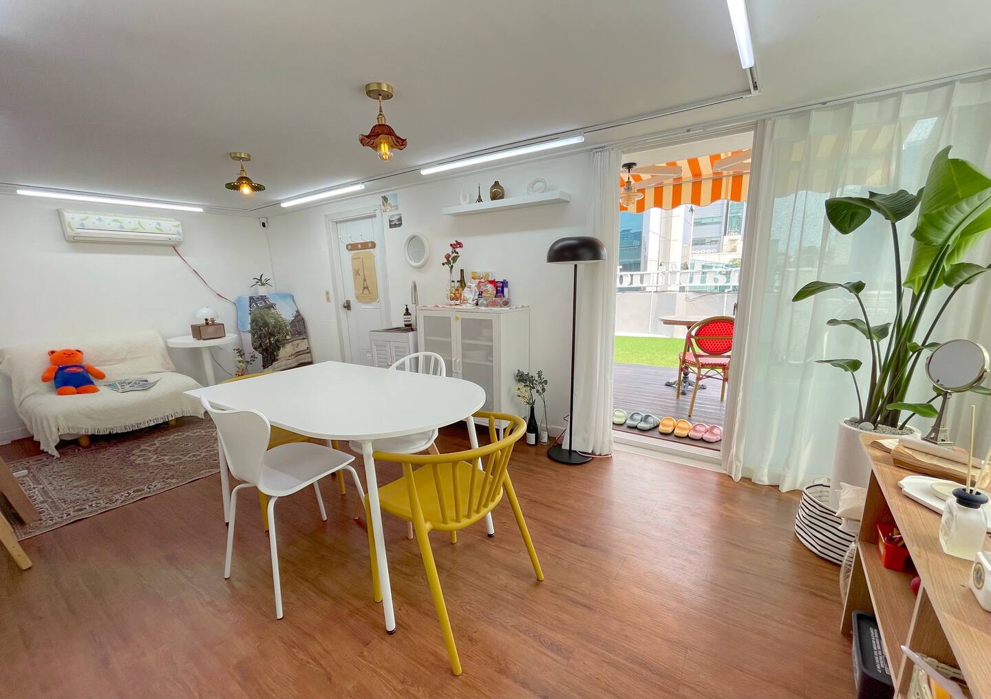 Accommodation arrangements
